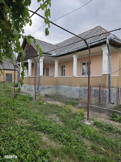 Casa de renovat + 2.900 mp teren, front 38 m potential constructie - 1