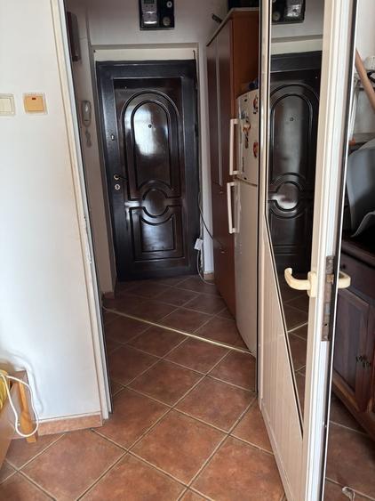 Garsonieră semidecomandată în Veteranilor