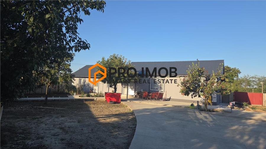 Casă individuală cu 4 camere cu Teren 2200 Mp în Mihăilești