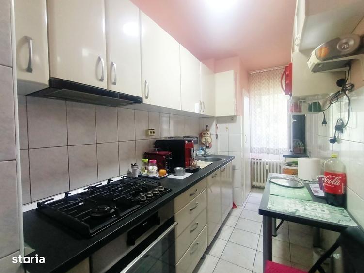 Apartament cu 2 camere semidecomandat în Aurel Vlaicu