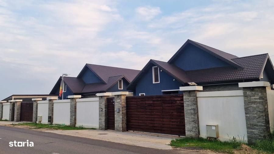 Casă cu 4 camere cu Teren 2500 Mp în Izvorani