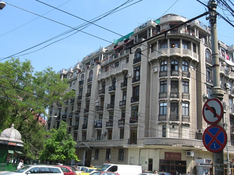Apartament cu 2 camere decomandat în Cișmigiu