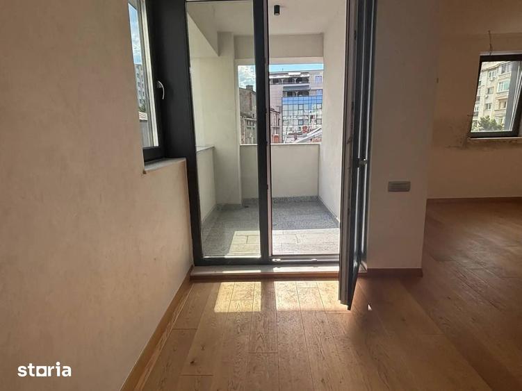 Apartament cu 3 camere decomandat în Centrul Civic