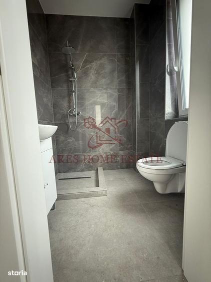 Casă cu 4 camere cu Teren 254 Mp în Remetea Mare
