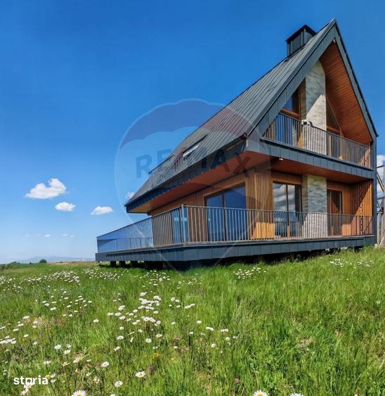 Casă cu 4 camere cu Teren 777 Mp în Pănicel