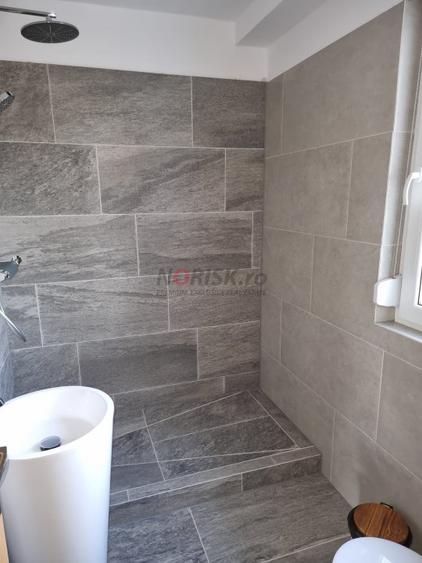 Casă individuală cu 5 camere cu Teren 554 Mp în Balotești