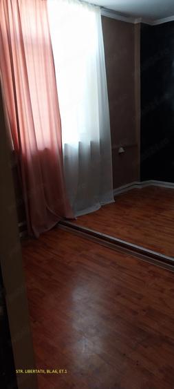 Spațiu comercial, de 1,500 mp, în Roșiori de Vede