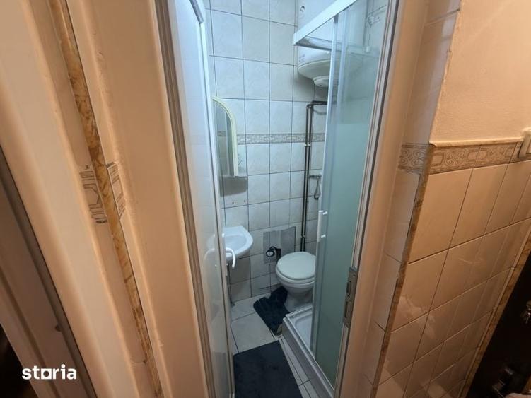 Camera de camin cu baie - 2