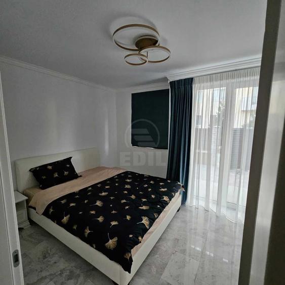 Duplex cu 4 camere cu Canalizare în Florești
