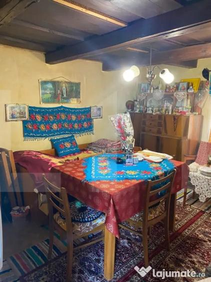 Casă cu 2 camere cu Teren 982 Mp în Bixad