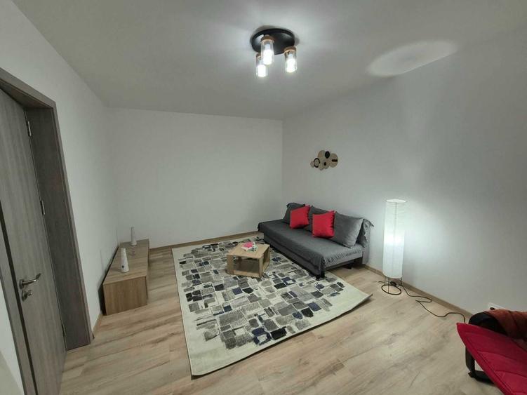 Apartament cu 2 camere decomandat în Ștefan cel Mare