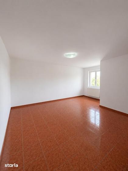 Apartament cu 4 camere în Central