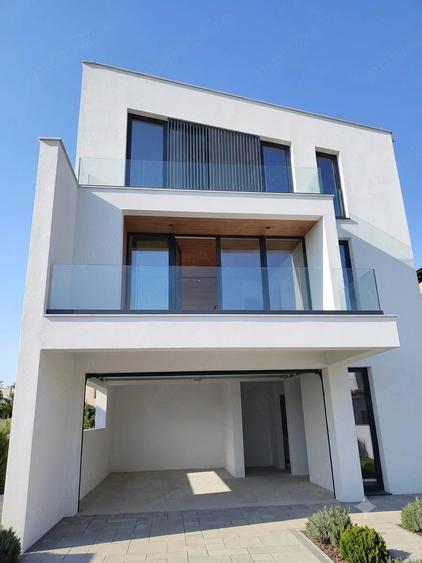 Casă cu 4 camere cu Teren 134 Mp în Ultracentral