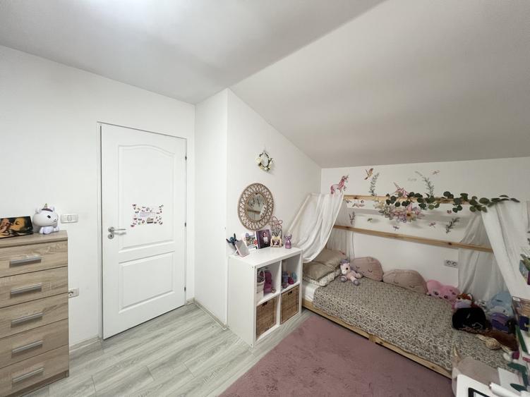 Duplex cu 3 camere cu Canalizare în Torontalului
