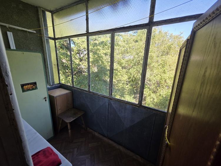 Apartament cu 2 camere decomandat în Calea București