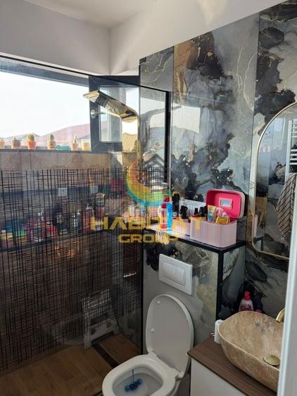 Duplex cu 4 camere cu Canalizare în Est