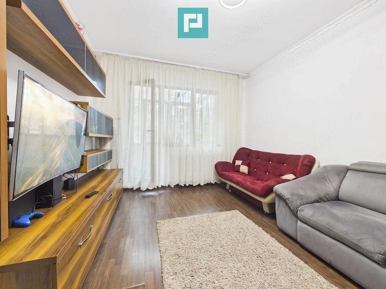 Apartament cu 3 camere decomandat în Sălaj