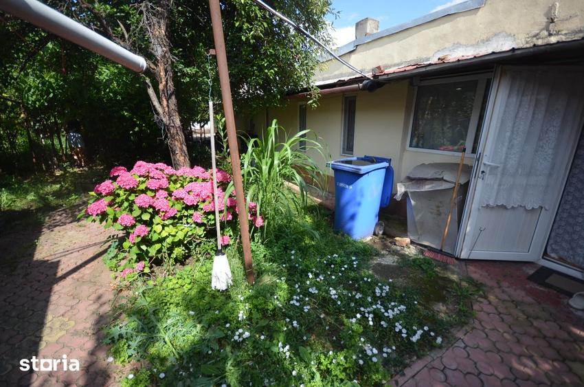Casă cu 4 camere cu Teren 600 Mp în Andronache