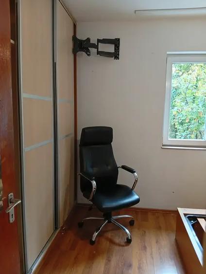 Apartament cu 2 camere semidecomandat, mobilat în Berceni