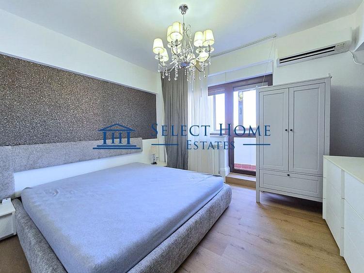 Apartament cu 4 camere decomandat, mobilat în P-ța Unirii