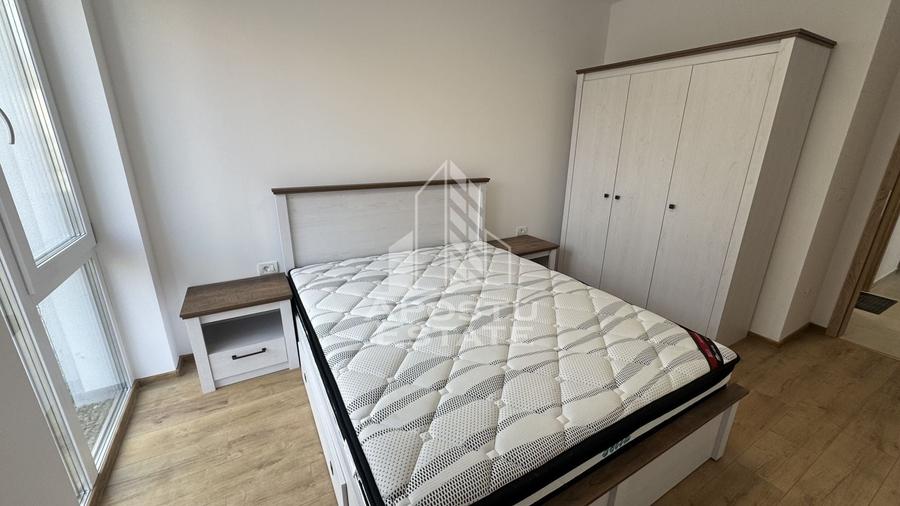 Apartament cu 2 camere semidecomandat în Lipovei