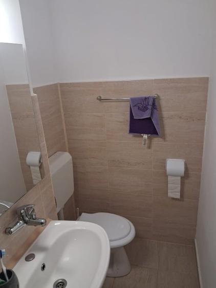 Apartament cu 3 camere decomandat, mobilat în Lujerului