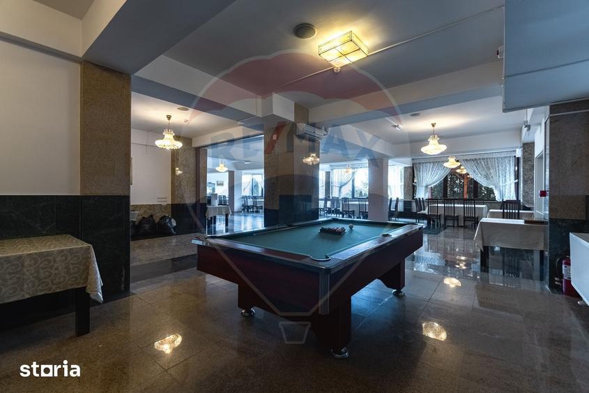 Spațiu comercial, de 2,000 mp, în Central