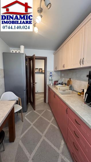 Apartament cu 2 camere decomandat în Central