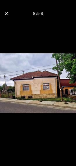 Casă cu 3 camere în Aghireșu