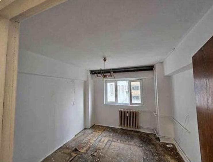 Apartament cu 4 camere în Dorobanți