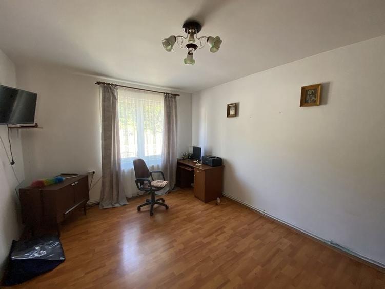 Casă cu 4 camere în Pojorâta
