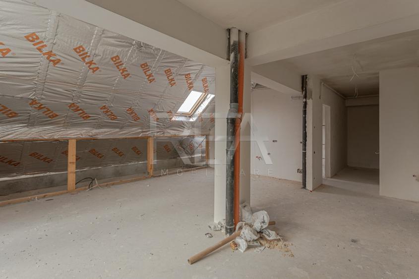 Apartament cu 3 camere semidecomandat în Matei Voievod
