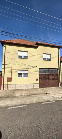 Casă cu 4 camere cu Teren 350 Mp în Crișan