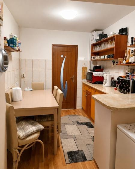 Apartament cu 2 camere decomandat în Sărari