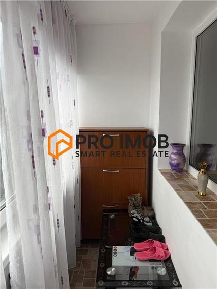 Apartament cu 2 camere decomandat, mobilat în Micro 5