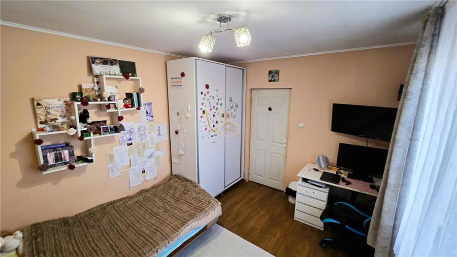 Casa individuala din 2017, cu 3 camere + 521 m² teren | Dorobantilor - 10