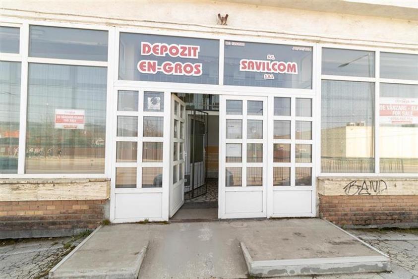 Spațiu comercial, de 474 mp, în Vest