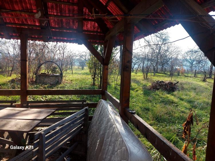 Casă cu 4 camere în Crăciunești