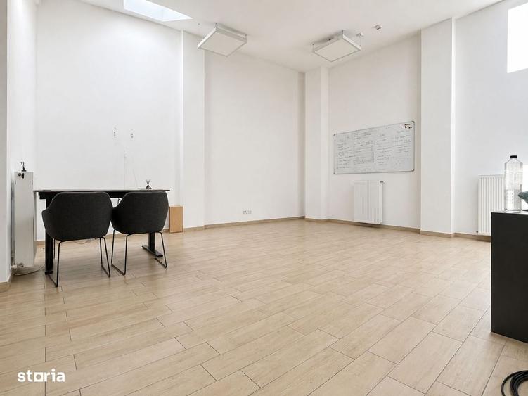 Spațiu comercial, de 45 mp, în P-ța Unirii