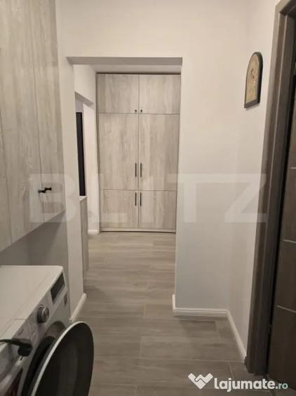 Apartament cu 3 camere decomandat în Micro 16