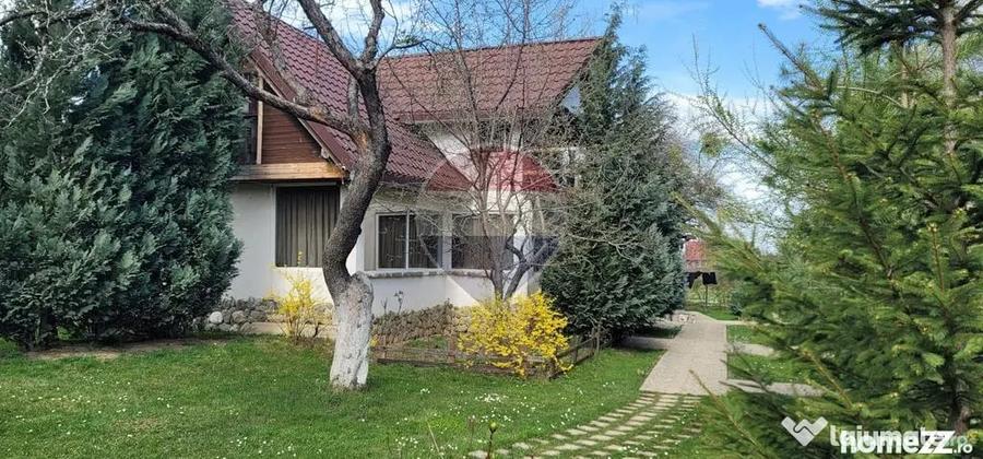 Casă cu 5 camere cu Teren 2000 Mp în Stațiunea Climaterică Sâmbăta