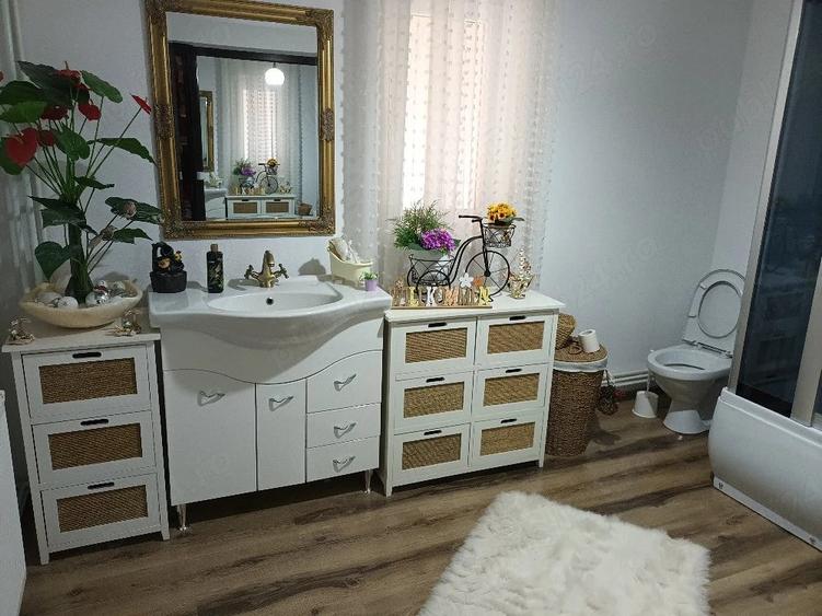 Casă cu 1 camere cu Teren 1500 Mp în Central