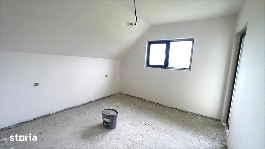 Casa spatioasa si bine compartimentata - 1