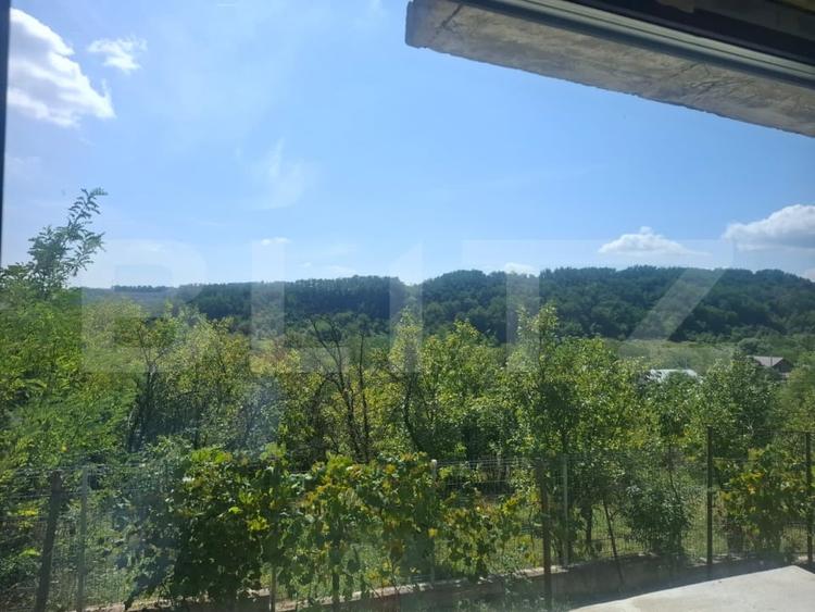 Casă individuală cu 6 camere cu Teren 1832 Mp în Glodeni