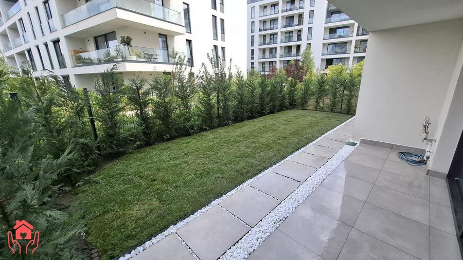 Apartament cu 3 camere semidecomandat, mobilat în Băneasa