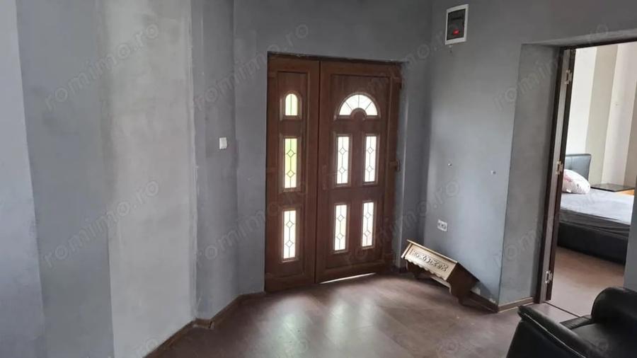 Casa 3 camere recent renovata in Nadlac - 1