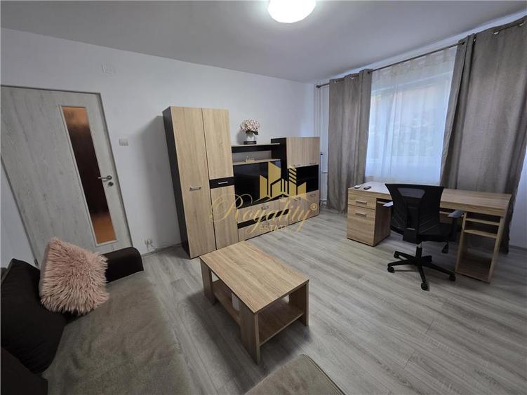 Apartament cu 2 camere nedecomandat, mobilat în Take Ionescu