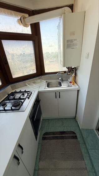 Apartament cu 2 camere decomandat în Banca Națională