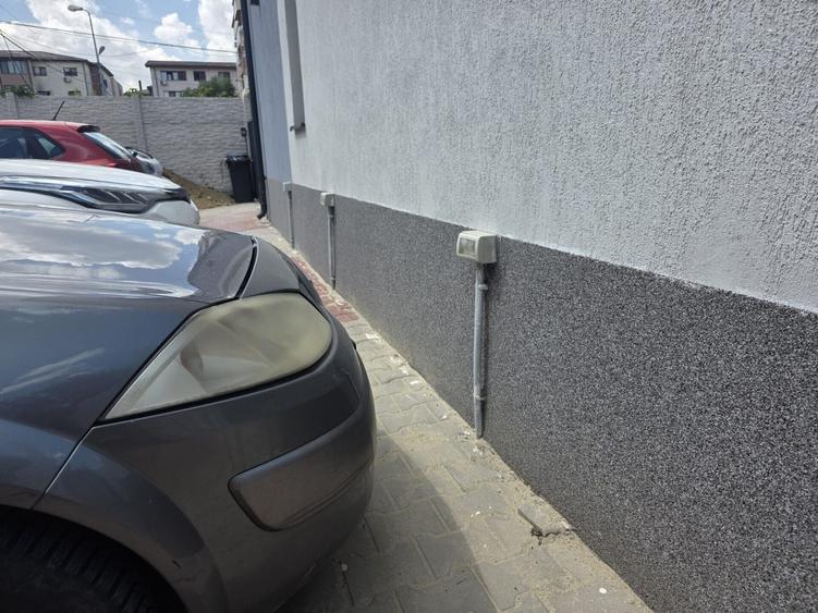 Casă cu 4 camere cu Canalizare în Theodor Pallady