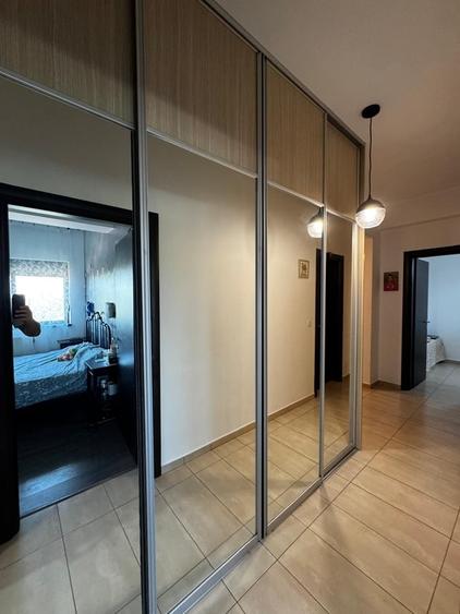 Apartament decomandat în Olteni
